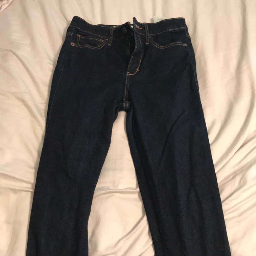 Dark skinny jeans